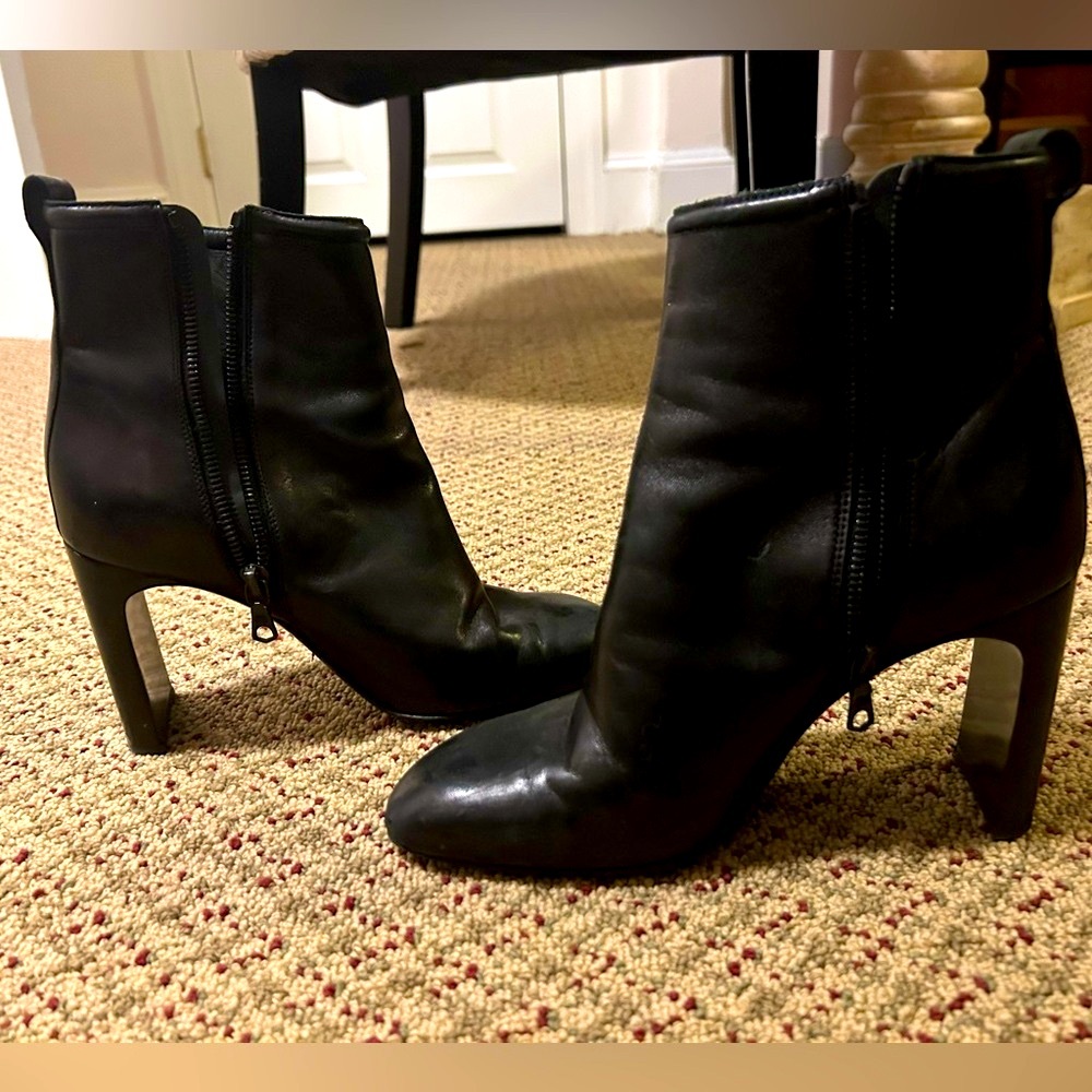 7.5 Leather Zip Bootie Rag & Bone